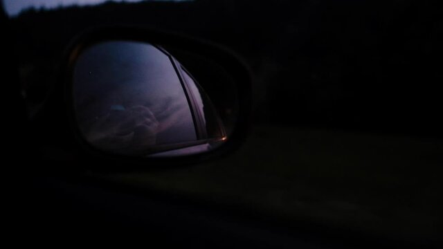 rear view mirror in car while driving
