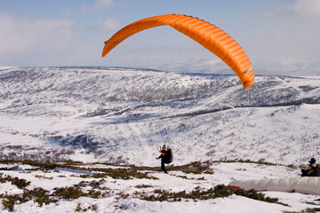 paragliding in the mountains