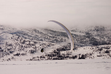paragliding in the mountains