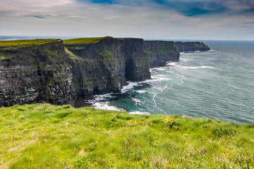 Photo capture of a breathtaking natural nature landscape. Cliffs of moher, wild atlantic way. Ireland. Europe