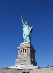 Fototapeta na wymiar Statue of Liberty taken on cold February morning.