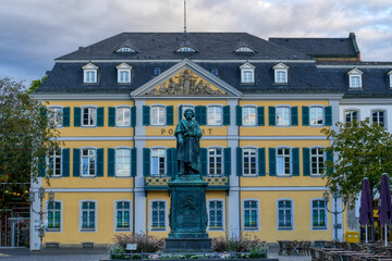 Historisches Gebäude und Denkmal in Bonn
