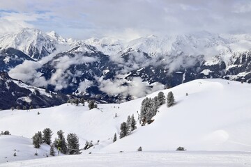 Fototapeta na wymiar Zell Am Ziller ski, Tyrol