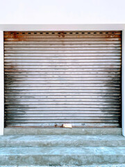 metal gate