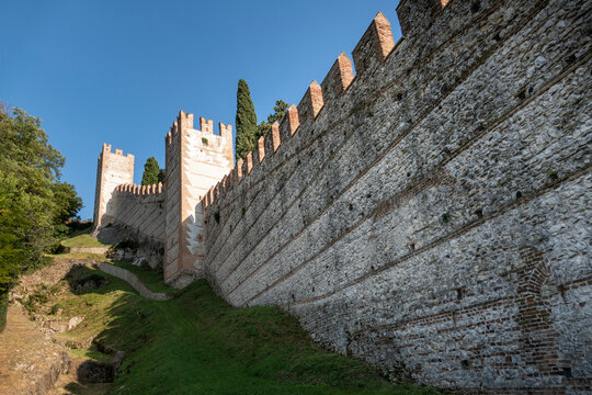 Soave Bilder Durchsuchen 1,171 Archivfotos, und Videos