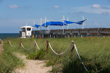 Pompano Beach Pier and lifeguard station