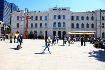 Der Bahnhofsvorplatz in Oslo. Oslo, Norwegen, Europa