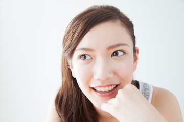笑顔の女性