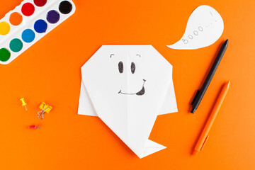 Step-by-step instructions for origami paper casting for Halloween. Step 13. DIY for all saints '...