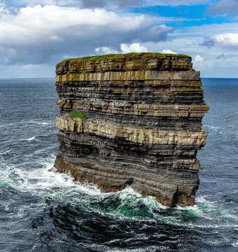 Dun Briste (broken fort) sea stack, Downpatrick Head, County Mayo, Wild Atlantic Way, Ireland