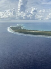Atoll de Rangiroa en Polynésie française, vue aérienne