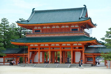 Naklejka premium Kyoto Japan - Shinto Shrine Heian Shrine entrance gate