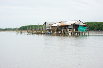 Old houses in the sea of ​​fishermen who have mussel farms.
