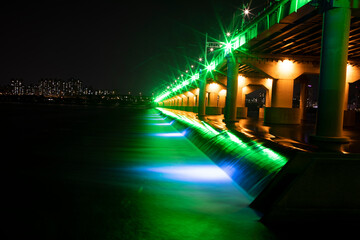 Green lighting of the bridge