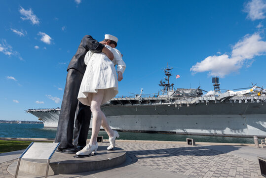 San Diego, USA - January 2017: "Embracing Peace" or Unconditional Surrender sculpture at sea port in San Diego.