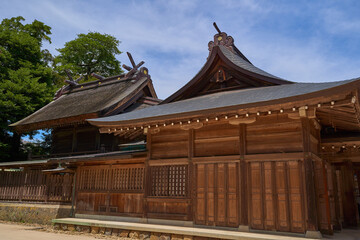 Fototapeta na wymiar 縁結びの神様 島根県松江市八重垣神社の本殿、拝殿