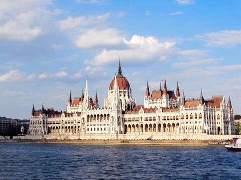 Hungarian Parliament Building in Pest ban in Budapest in Hungary. Hungarian Parliament Building is the largest building and a popular travel destination with neo-Gothic?style arch design.