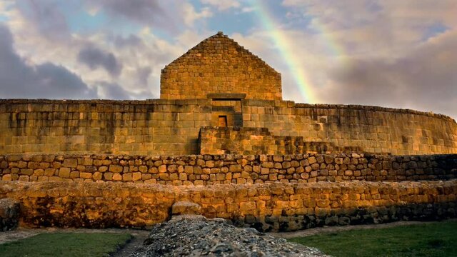 Magn&iacute;ficas ruinas Incas de Ingapirca en la provincia de Ca&ntilde;ar, Ecuador. Animaciones de video 4K