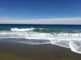 Obraz premium waves on the beach