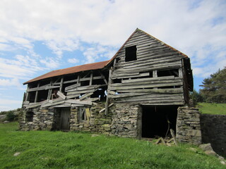 Obraz premium old abandoned house