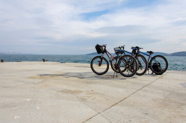 Fototapeta na wymiar bicycles on the beach