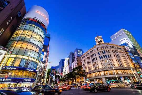 銀座四丁目交差点の夜景（2017年7月） / Night view of the "Ginza 4" intersection. It is a gorgeous street lined with high-end shops. Ginza, Tokyo, Japan.