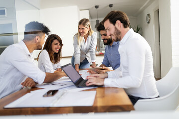 Entrepreneurs and business people conference in modern meeting room