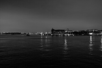 Fototapeta premium night view of kadıkoy