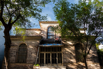 old abandoned house