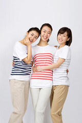 Fototapeta premium friends smiling looking at camera