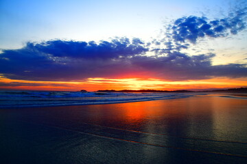 Vancouver Island, BC, 09/02/2020, Sunset at the beach