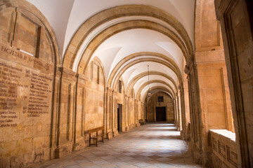 SALAMANCA CLAUSTROS PIEDRA VILLAMAYOR