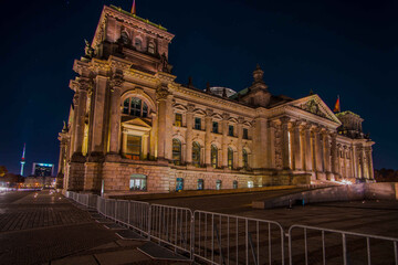 Fototapeta premium Bundestag Berlin at night