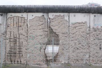 berlin wall with hole