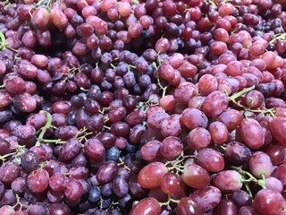 red grapes at market