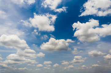 beautiful blue sky and white fluffy cloud horizon outdoor for background.