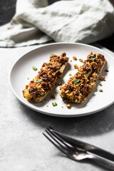 Grilled leek with walnuts and basil 