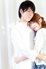 Fototapeta premium 抱き合うカップル
