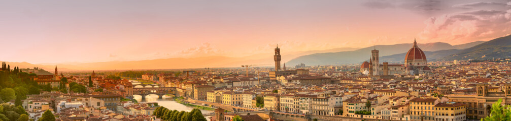 Fototapeta na wymiar Florence Panorama. Panoramic image of Florence, Italy during beautiful sunset