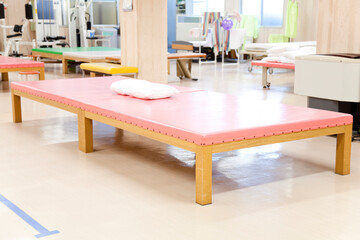 リハビリ用ベッド