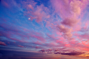 Fototapeta na wymiar Beautiful sunset clouds background,dramatic cloud and colorful sky