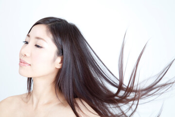 ロングヘアの女性