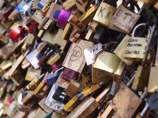 Puente de los deseos en París