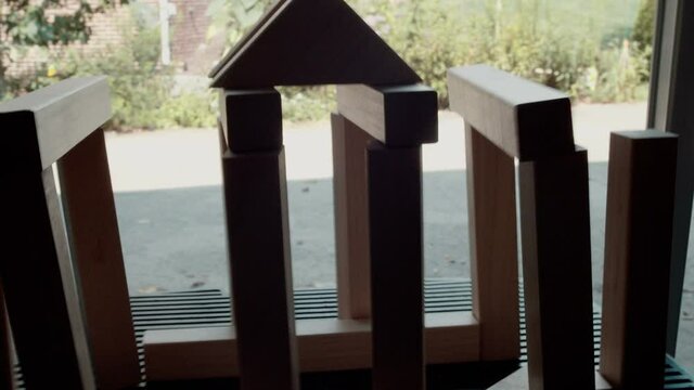 earthquake concept building collaps