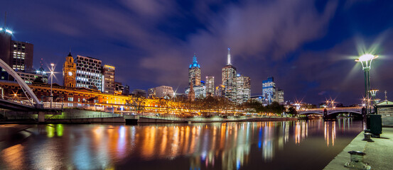 Fototapeta na wymiar Melbourne City in dusky city lights