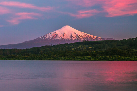 volcano osorno viewpoints blue water cabulco villarica chile volcan thaw river snow on top chile puerto varas puerto mont pucon villarica osorno blue water blue sky sunset