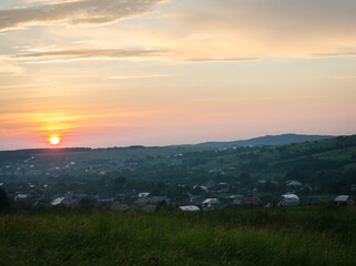 Obraz premium Early sunrise, over the village, early autumn