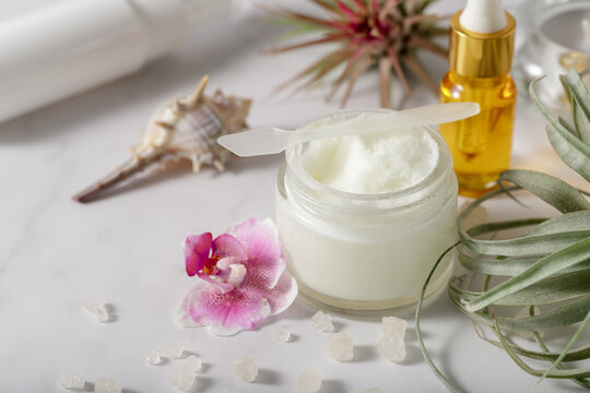 Natural cold-pressed Shea butter for skin care of the face and body