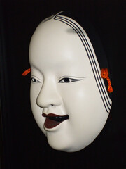 日本_能面_女性_日本の伝統芸能_能面_能2