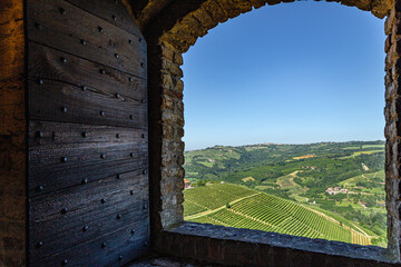 Le Langhe viste dal castello di Serralunga d'Alba